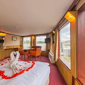 Fortuna Boat Tekne Budapeşte
